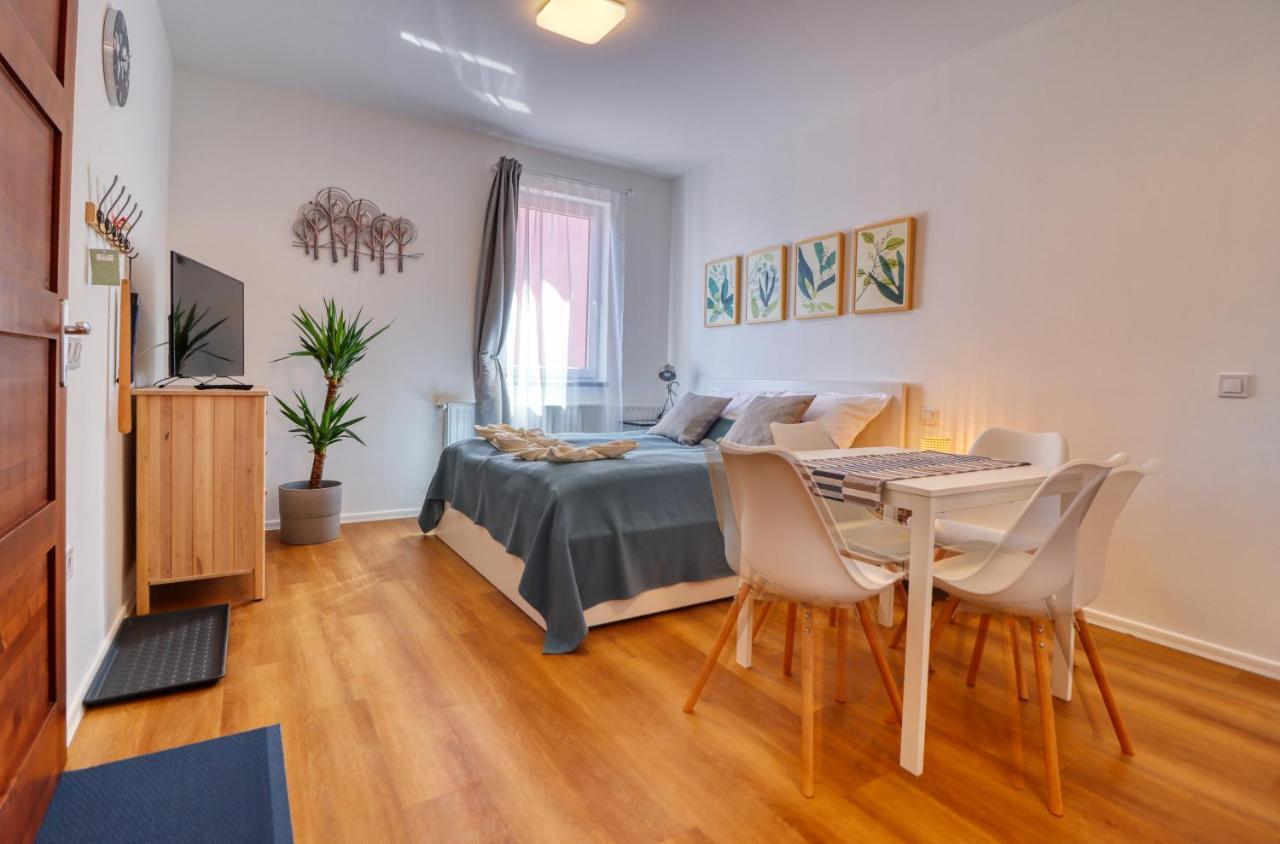 Barka Apartman Eger Exterior photo