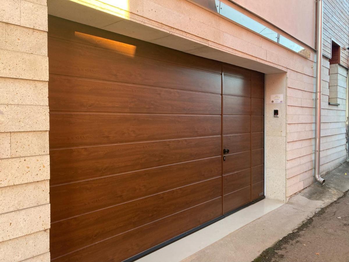 Barka Apartman Eger Exterior photo